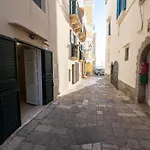 Cristina's Family House