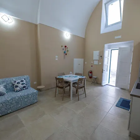 Apartment Cristina's Family House *